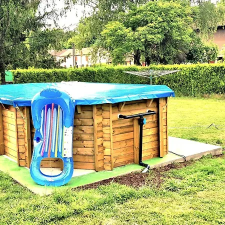 Only Adult Vakantiehuis Met Zwembad Jeu De Boules En Taverne, Zeer Rustig Gelegen